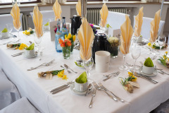 wedding-table-1174155_1920